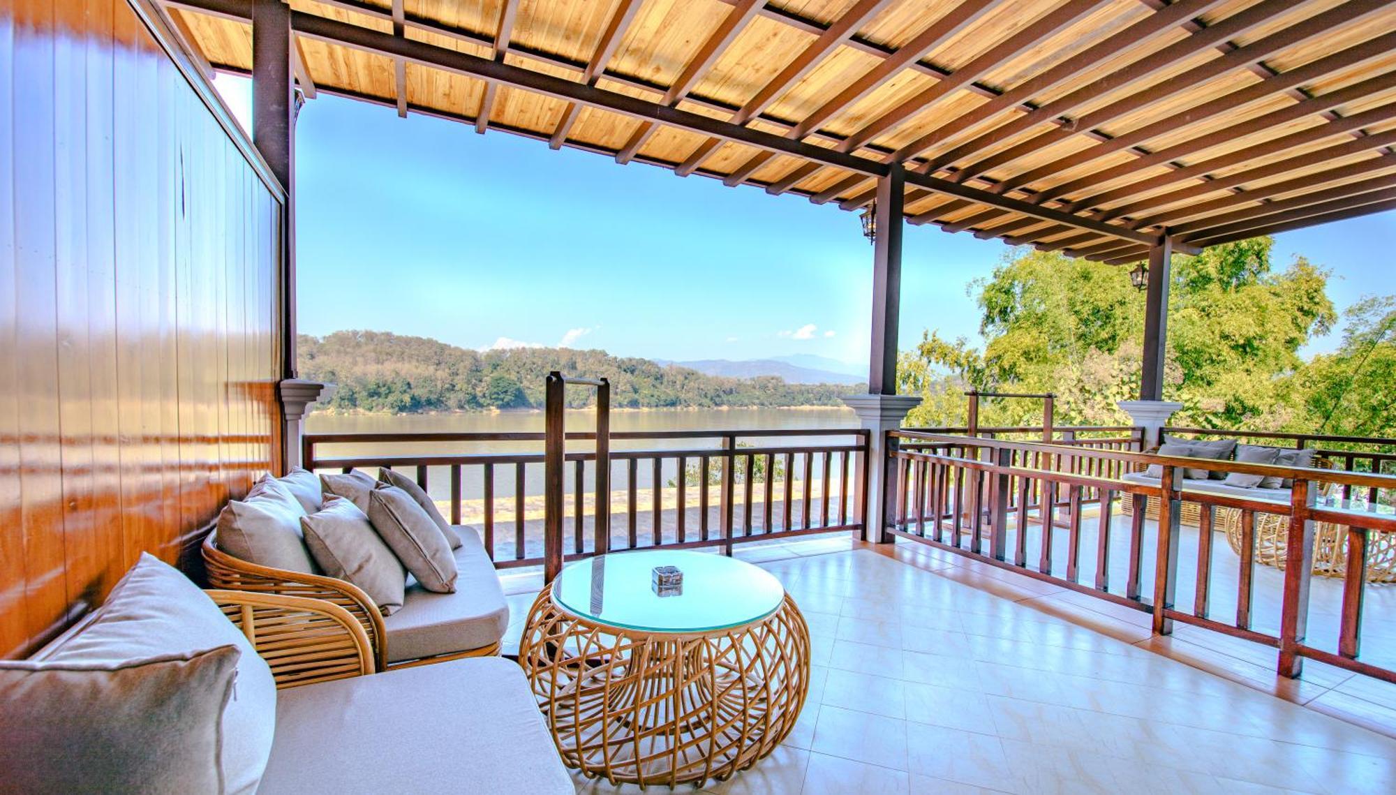 Relaxful Hotel泊岸酒店 หลวงพระบาง ภายนอก รูปภาพ
